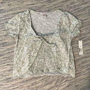 NOBO Tank with Lettuce Trim Cover up